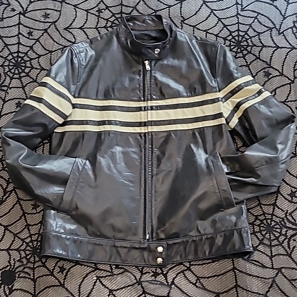 Black & Cream Faux Leather Motorcycle Jacket Junior's Size Large